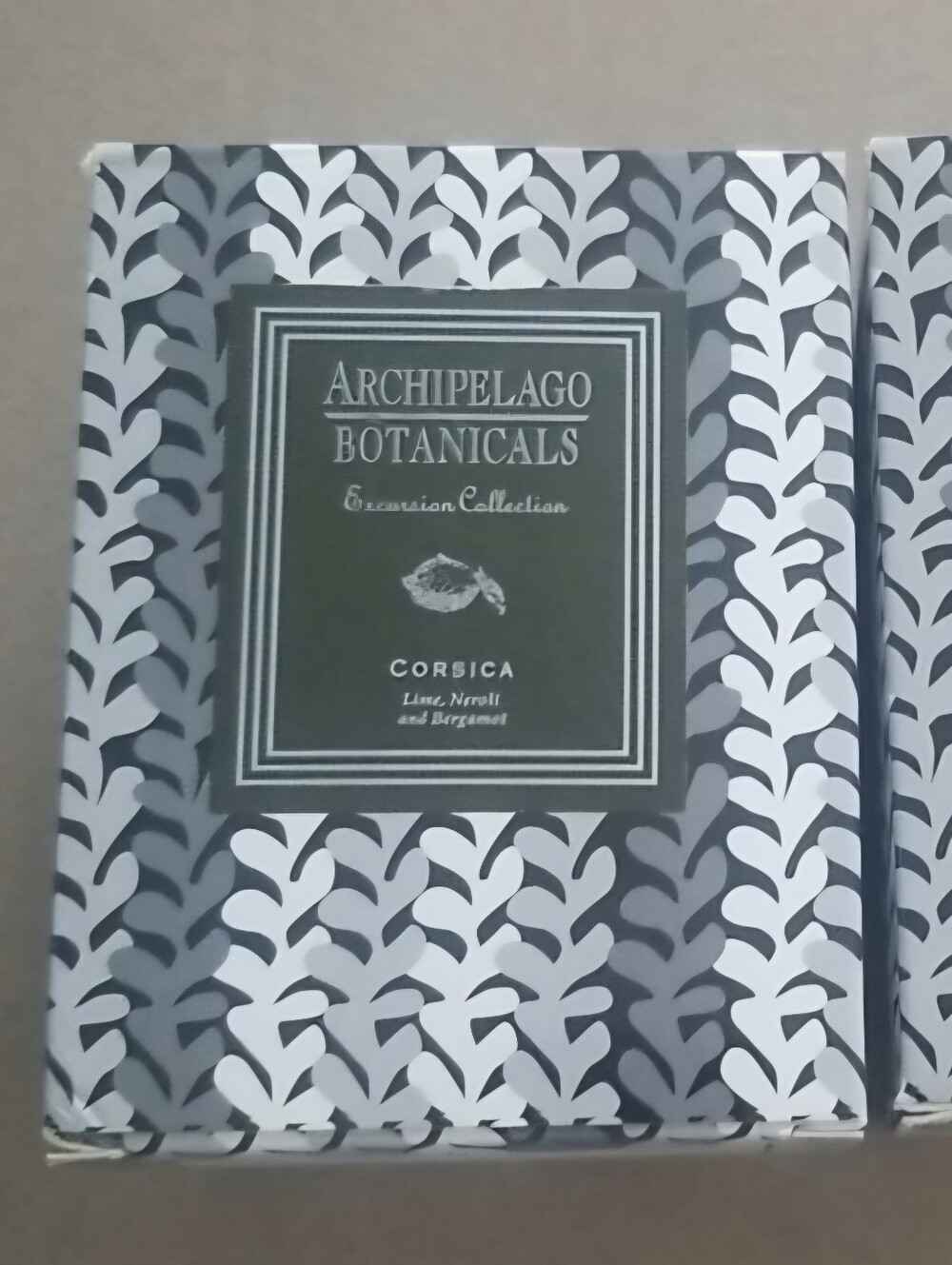 Archipelago Botanicals Corsica 60 hour candle, lime, negroni & bergamot.